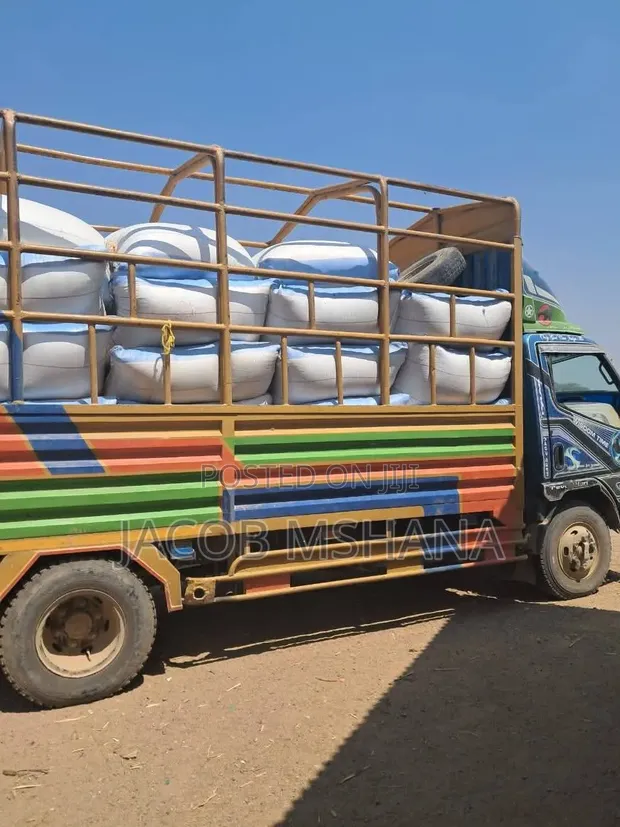 Mitsubishi Canter Lori Ndogo Tani 3.5 - 1