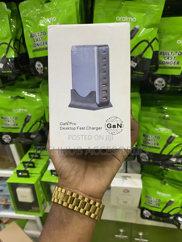 GaN Pro 440W Desktop Fast Charger - 1