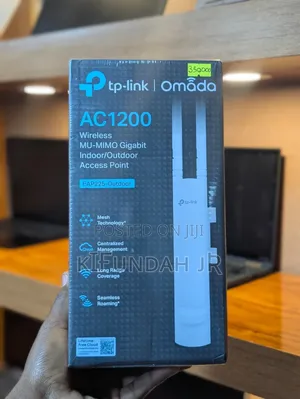 TP-Link Omada EAP225-Outdoor AC1200 WiFi Extender