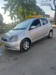 Toyota Vitz 1.0 FWD 3dr 2004 Nyeupe - 5