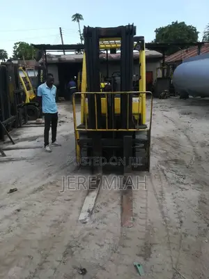 Hyster hF35 Forklift for Sale