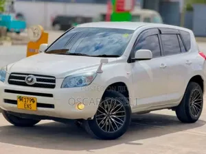 Toyota RAV4 2009 - Off White