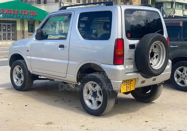 Suzuki Jimny 2008 Silver - 1