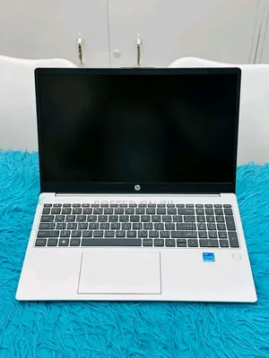Laptop HP 250 G10: Intel Core i7, 16GB RAM, 512GB SSD