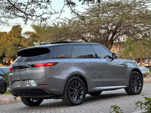 Land Rover Range Rover Sport Dynamic SE 2025 - 1