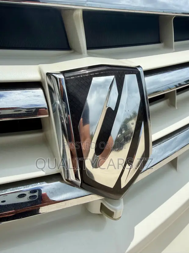 Toyota Alphard 2006 Nyeupe - 1