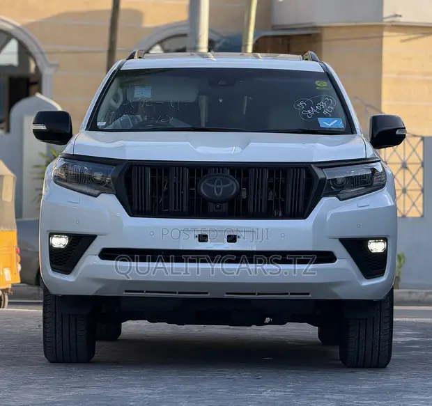 2023 Toyota Land Cruiser Prado - White - 1