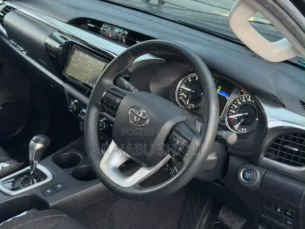 Toyota Hilux Revo Double Cab 2.8 Diesel AWD 2021 - 1