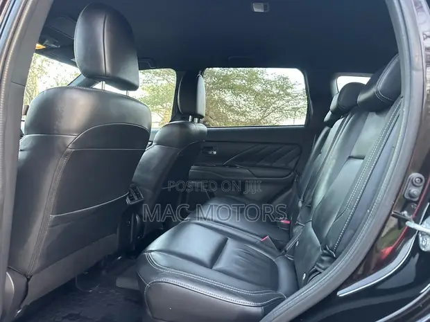 Mitsubishi Outlander PHEV 2018 Black - 1