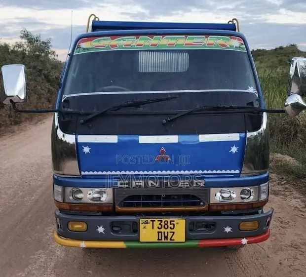 Mitsubishi Canter Tipper Truck - 1