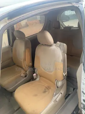 Toyota Porte 2005 - Nyeupe