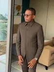 Ricardo Brown Modern Executive Suit - 1