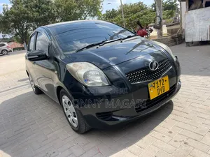 Toyota Vitz 2006 Black