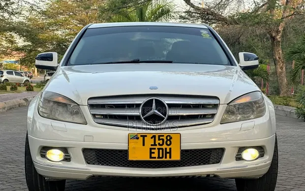 Mercedes-Benz C-Class 2010 White - 1