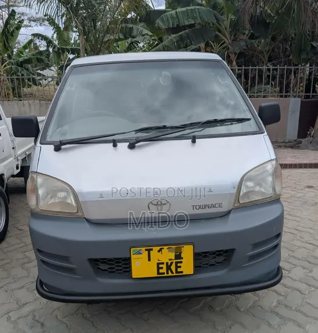 Toyota TownAce 2005 Silver - 1