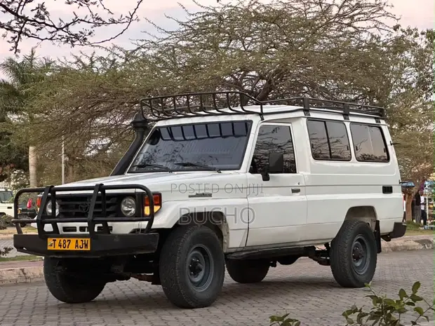 Toyota Land Cruiser Hardtop 1989 - 1