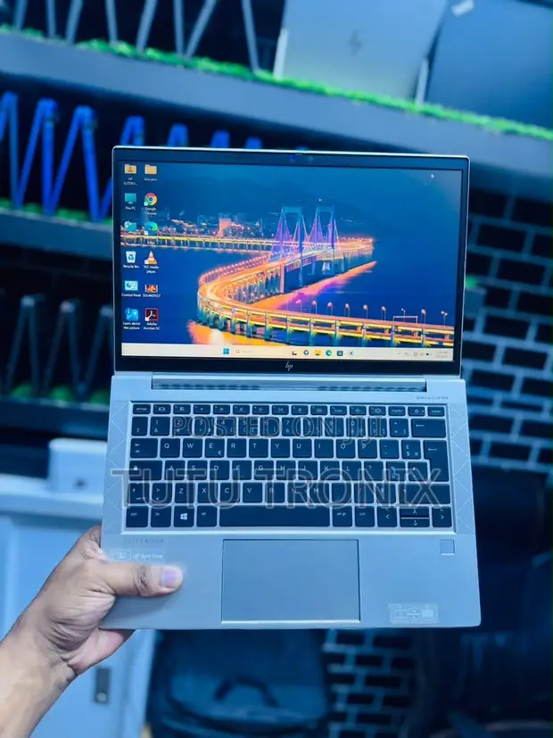 Laptop HP EliteBook 845 G7 - Ryzen 5, 8GB RAM, 256GB SSD - 1
