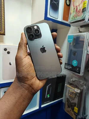 Apple iPhone 16 Pro 256GB Black
