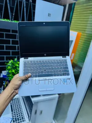 HP EliteBook 820 G3 Laptop - Core i7, 8GB RAM, 256GB SSD