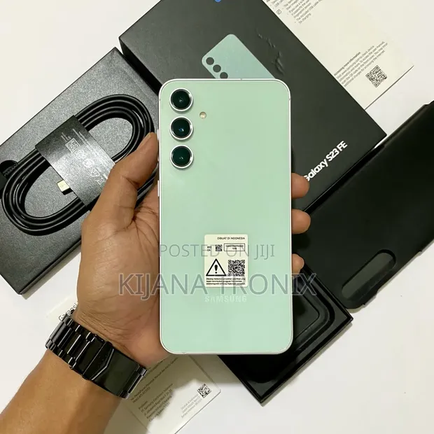 New Samsung Galaxy S23 FE 128GB Green - 1