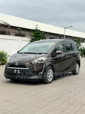 Toyota Sienta 1.5 AWD 2016 Hybrid