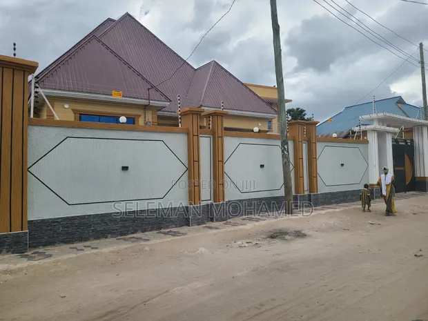 Furnished 6-Bedroom House for Sale in Biriani Real Estate, Mbagala - 1