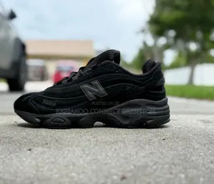Aurel Titan Blackout Runner Sneakers