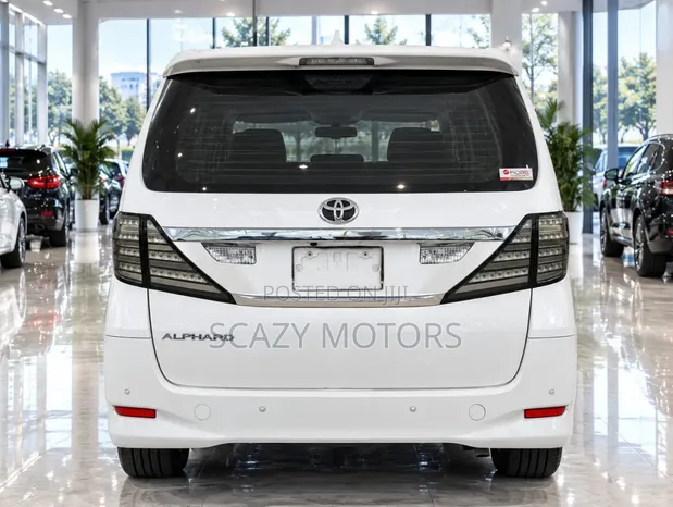 Toyota Alphard 2010 White - 1