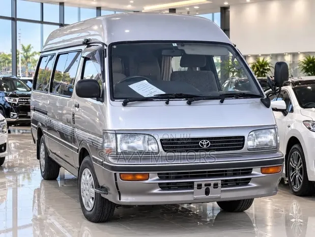 Toyota HiAce 1996 Gold - 1