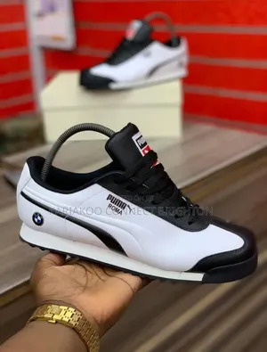 Velocity Retro Runner Sneakers