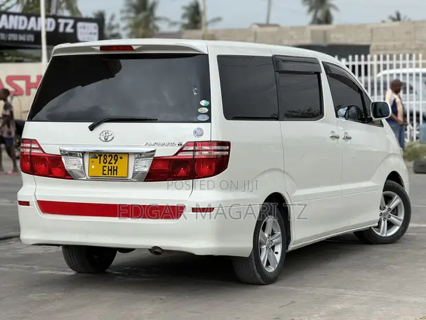 Toyota Alphard 2007 White - 1