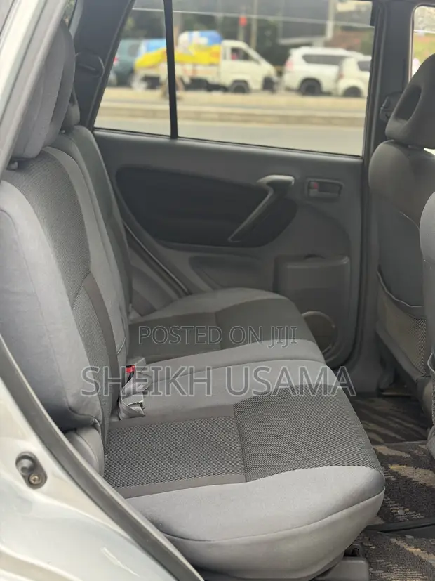 Toyota RAV4 Base FWD 2001 Silver - 1
