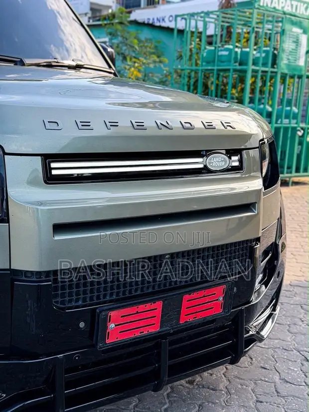 Land Rover Defender 110 X-Dynamic SE 2022 Green - 1
