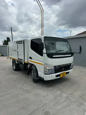 Mitsubishi Canter Guts Freezer Truck 2008