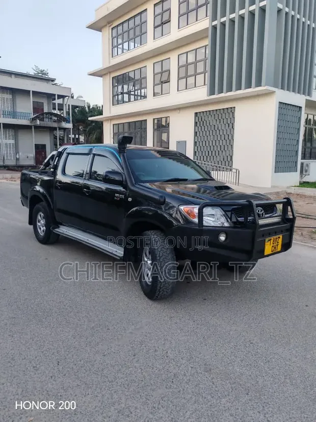 Toyota Hilux Vigo 2006 Matt Black - 1