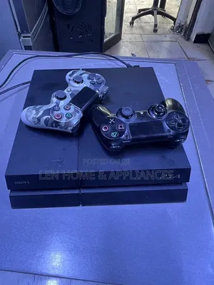 Sony PlayStation 4 (PS4) - Used