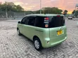 Toyota Sienta 2006 Green - 2