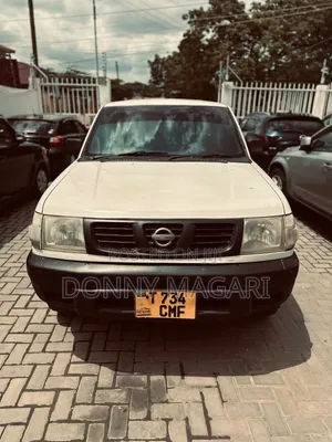 Nissan Hardbody Double Cabin 2015