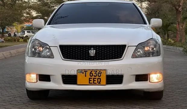 Toyota Crown Athlete 2006 - 1