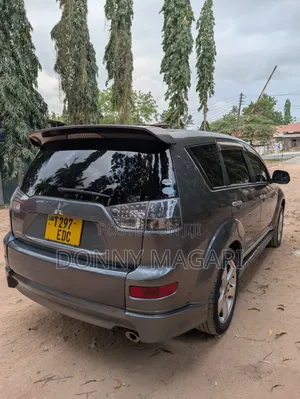 Mitsubishi Outlander 2008 Kijivu