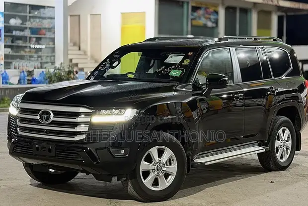 Toyota Land Cruiser 300 2024 Black - 1