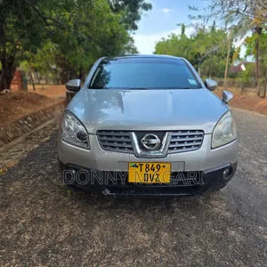 Nissan Dualis 2009 Nyeupe