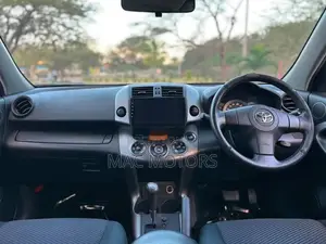 Toyota RAV4 2010 Blue