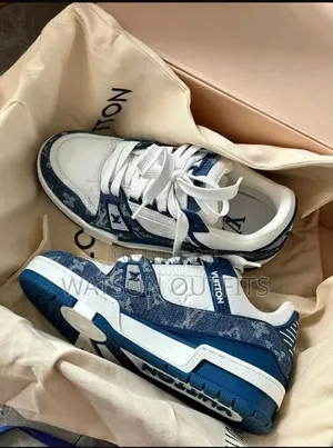 Viatu vya Ngozi vya Louis Vuitton vya Wanaume