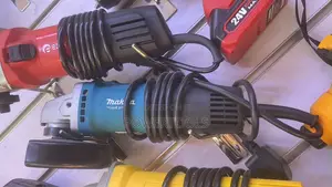 Makita Angle Grinder 4.5" (115mm)