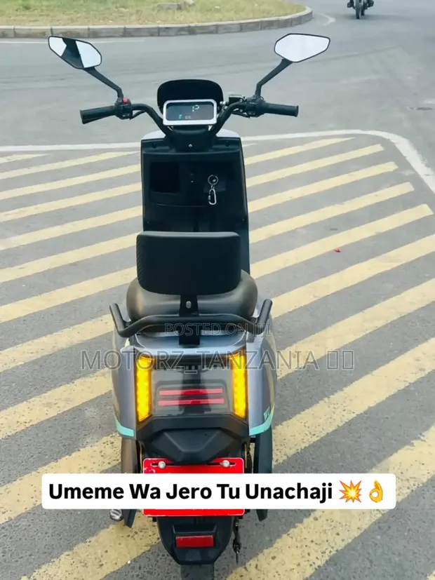 Pikipiki ya Umeme 2026 Nyeusi - 1