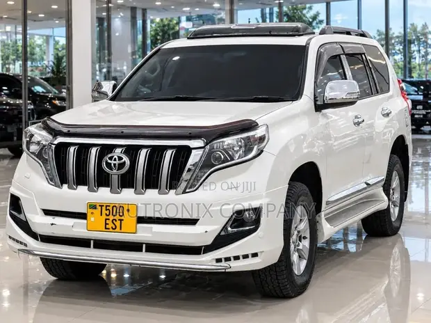 Toyota Land Cruiser Prado 2017 White - 1