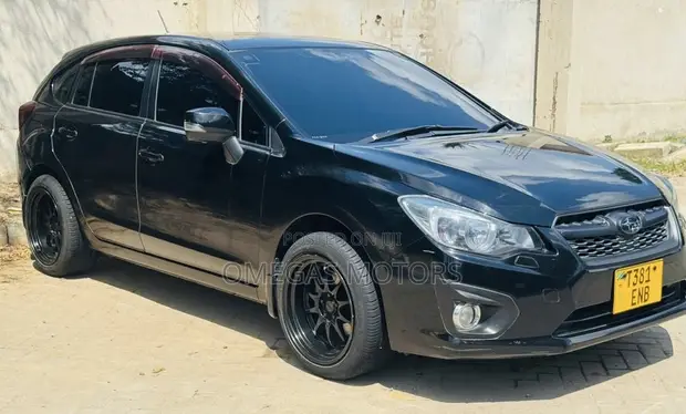 Subaru Impreza 2.0i Hatchback 2012 Black - 1