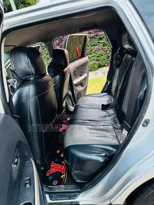 Toyota IST 2003 Silver