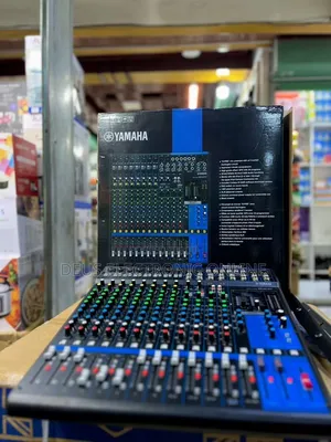 Yamaha MG16XU 16-Channel Mixer
